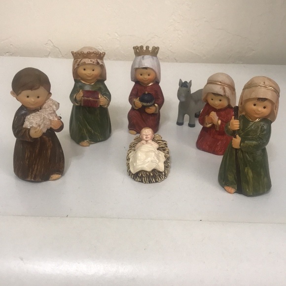 New 7 PCs Nativity Set - Picture 2 of 10